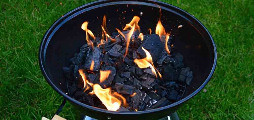 meilleur charbon de bois briquette barbecue avis comparatif guide d'achat